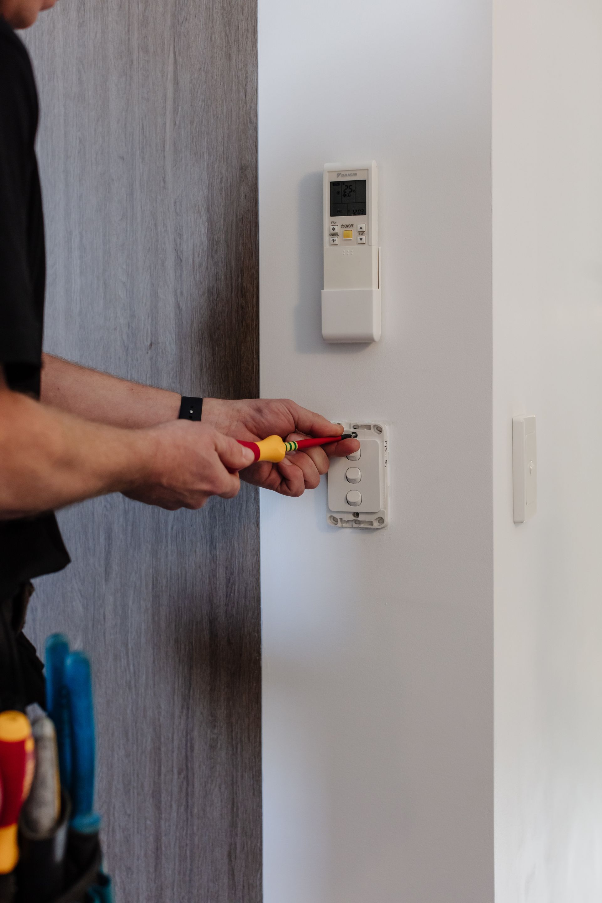 Fault Finding by Lakeside Air & Electrical