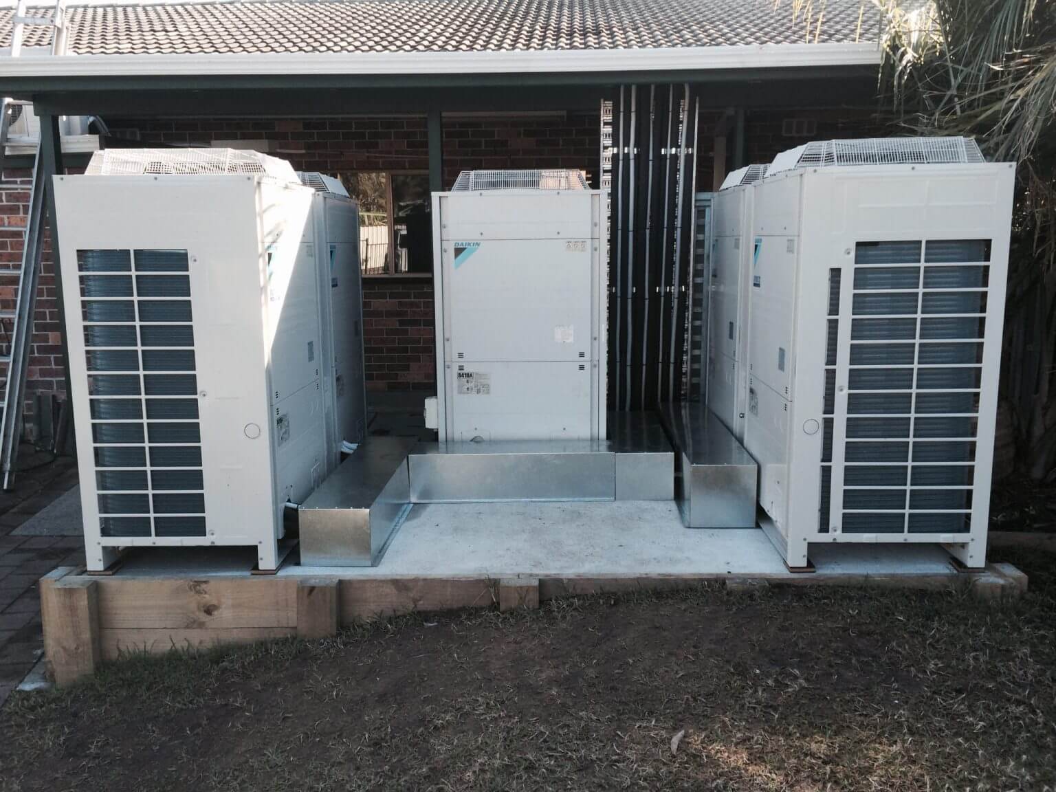 Clean Room Air Conditioning – Morissett project by Lakeside Air & Electrical